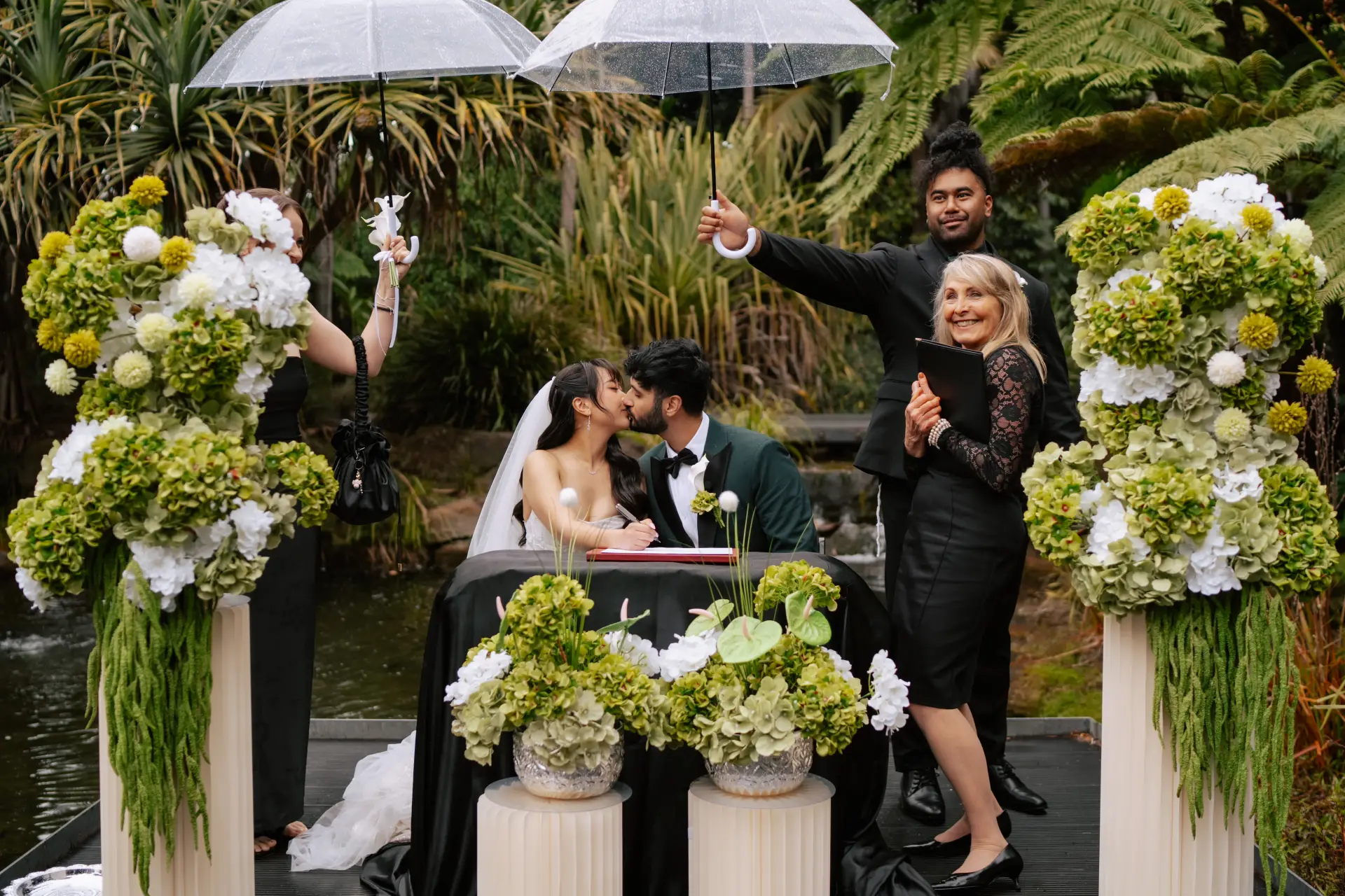 Sydney Chinese Garden Weddings
