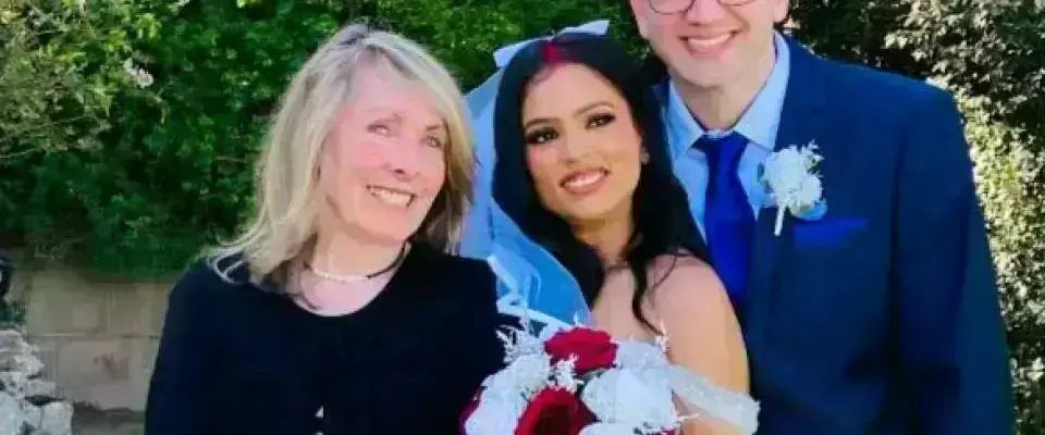 With Love & Laughter ~ Meet Janet Lomax ~ Your Sydney Wedding Celebrant ~